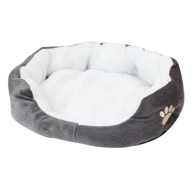 Cozy Comfort: Large Dog Bed for Medium & Large Breeds!