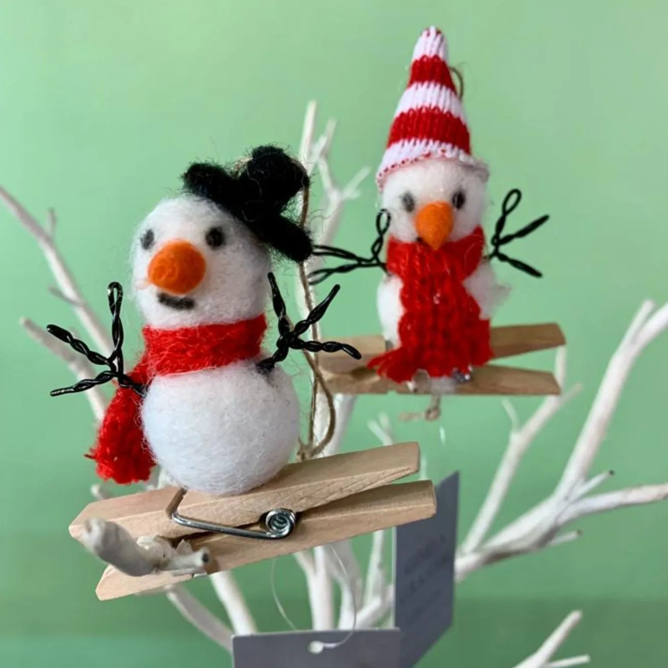 Gisela Graham Wool Mix Snowman Peg Decoration (Choice of 2)