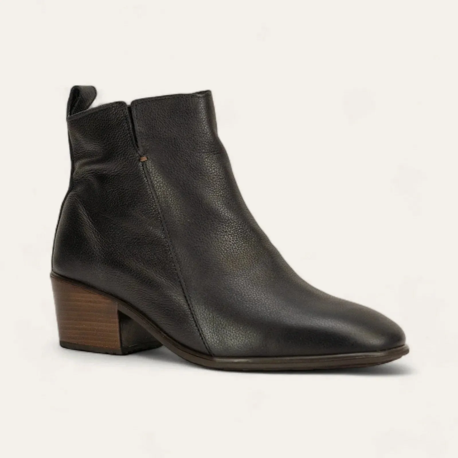 Naot Ethic Boot - Soft Black Leather