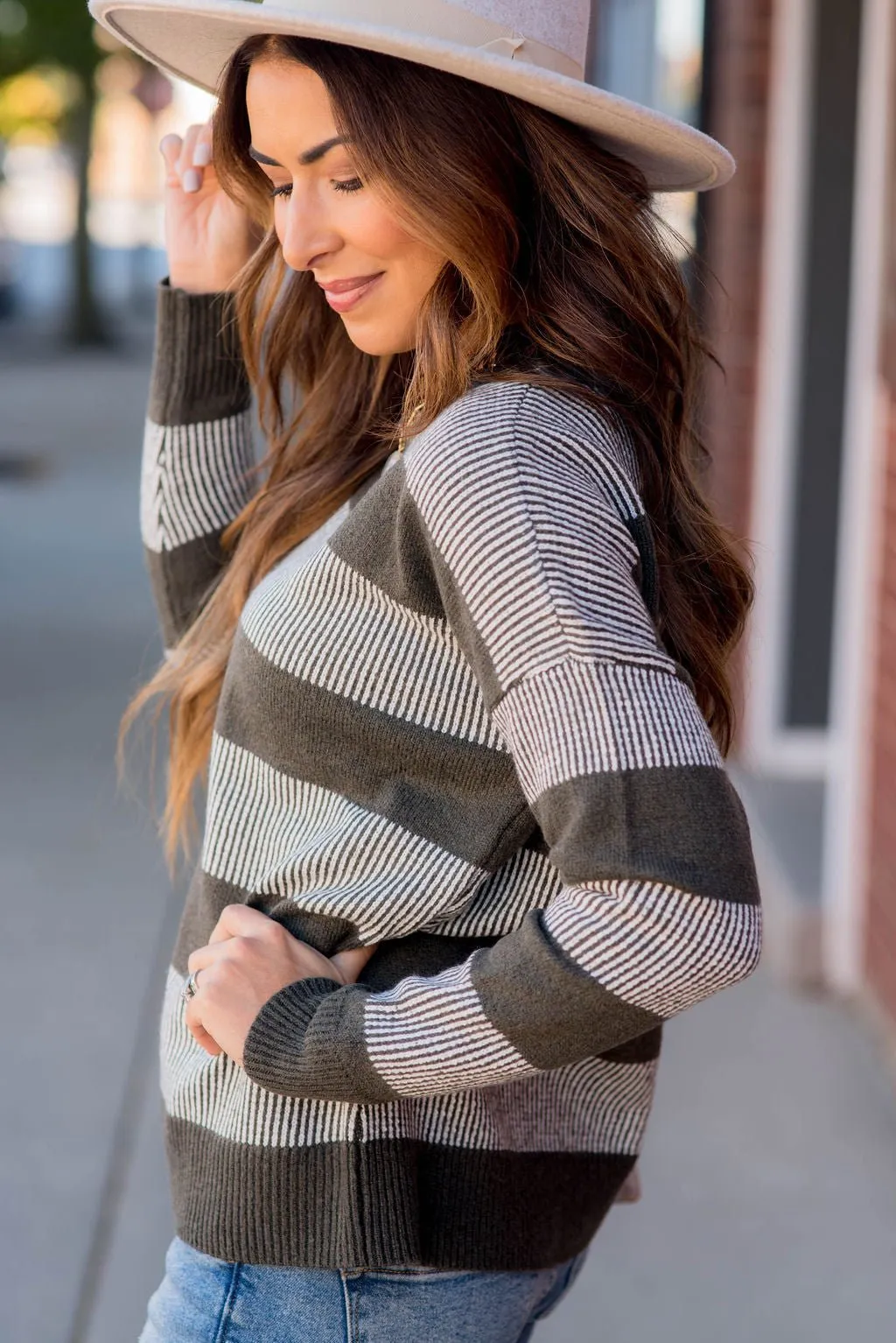 Rib Trimmed Stitched Line Sweater