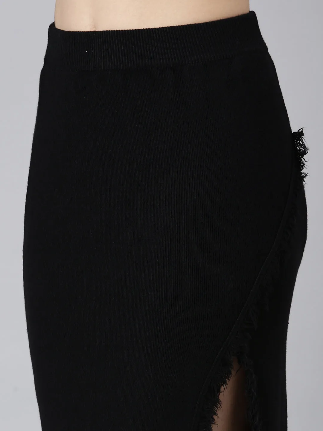 Women Solid Black Straight Midi Skirt