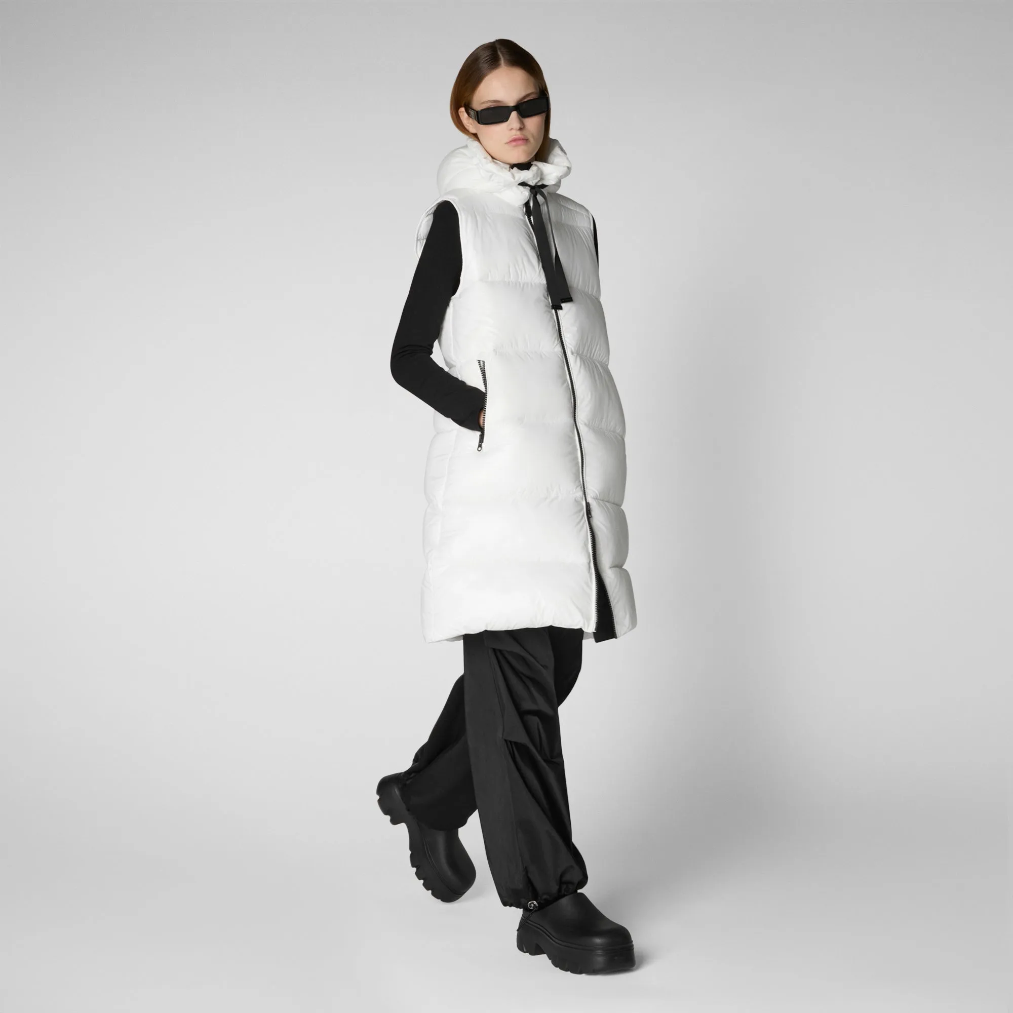 Women's Hooded Animal free Puffer Vest Iria in Off white